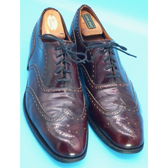 ROYAL TWEED BY CHEANEY OF ENGLAND BURGUNDY WING TIP LACE UP SHOES SIZE 10.5.